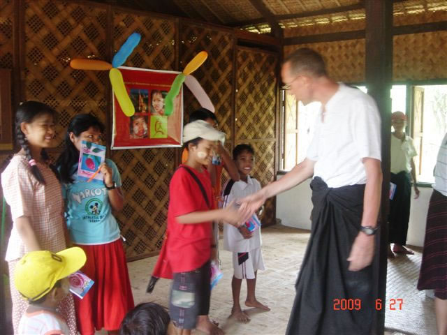 009 2009 schuleroeffnung yenangyaung
