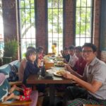 Taking lunch out with boys in restaurant02